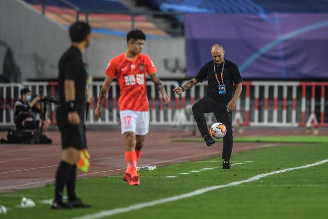 NBA总决赛G1：尼克斯1-0马刺